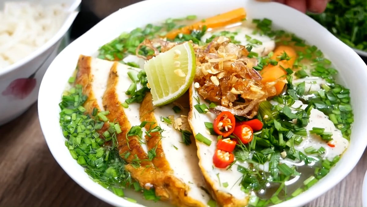 Banh-canh-cha-ca