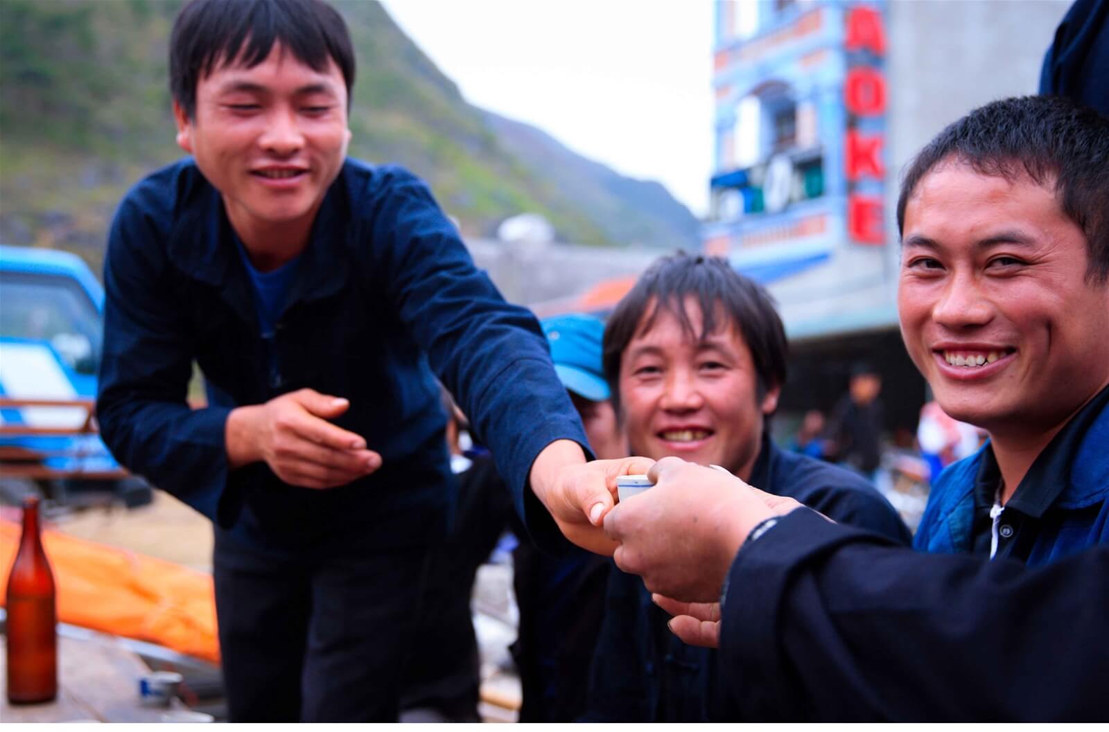 ruou-ngo-dac-san-ha-giang