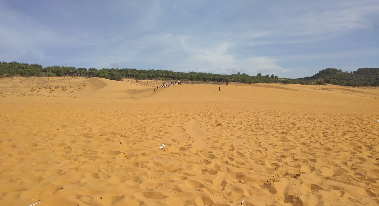 Tin video: Đồi cát đỏ (đồi hồng) Phan Thiết nhìn từ trên cao